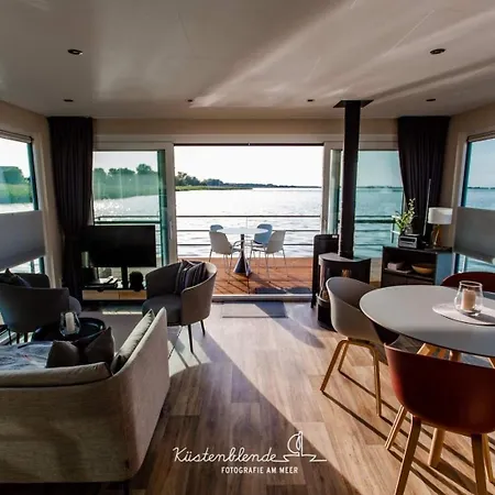 Tekne Hausboot Kranichnest