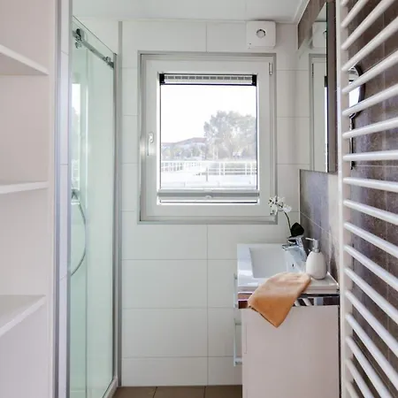 Hausboot Kranichnest Tekne *