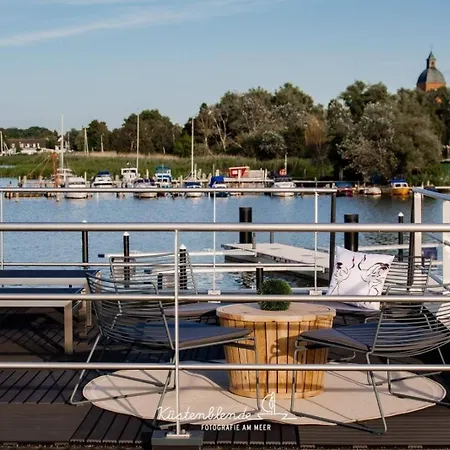 Hausboot Kranichnest *