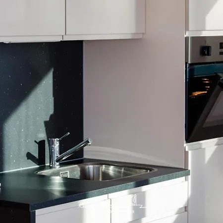 Tekne Hausboot Kranichnest